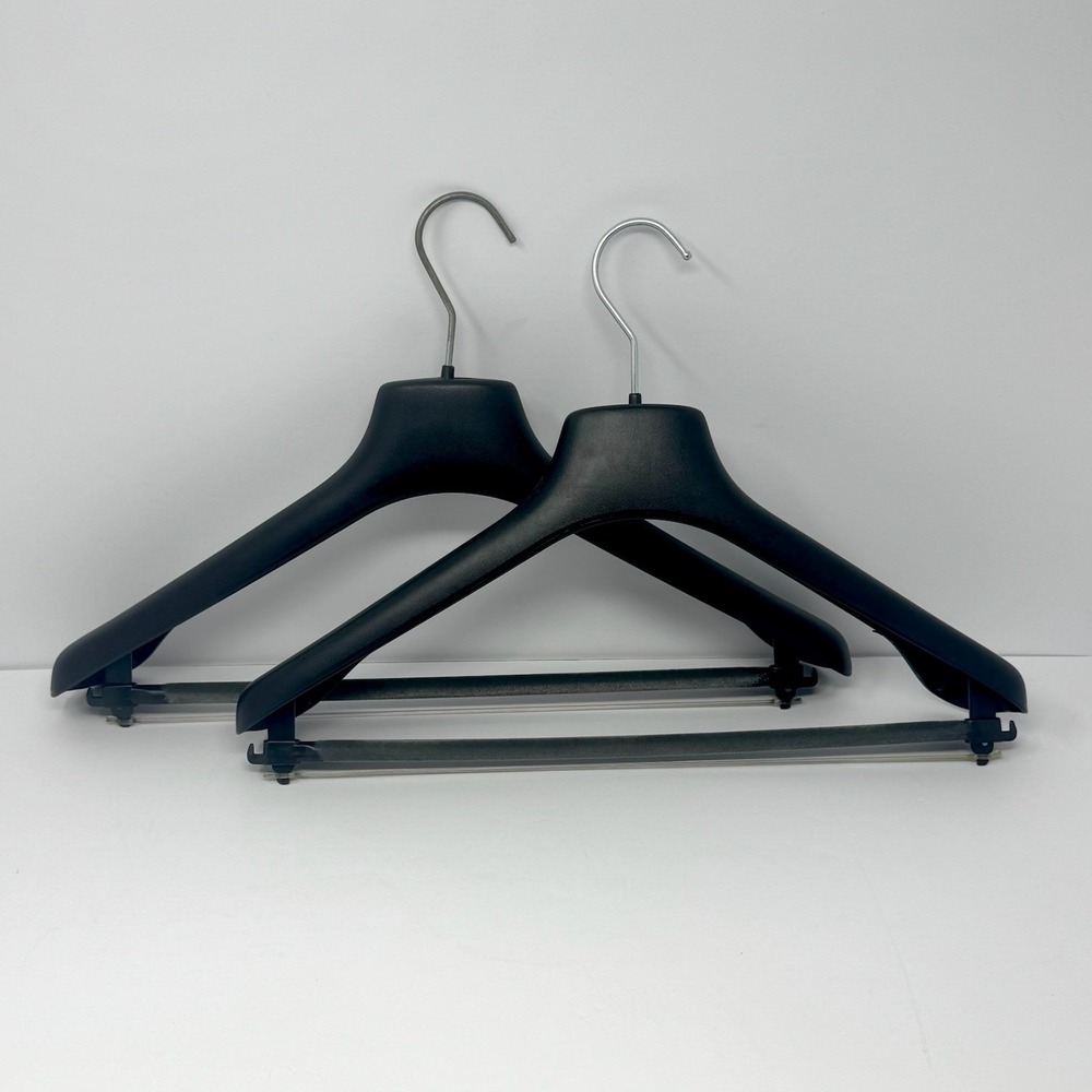Canali Luxury Suit Hangers Set of 2 Black Italy Wide Shoulder Flocked Bar - Picture 4 of 5
